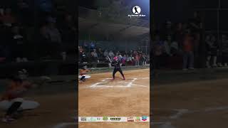 Vamos Ale como te enseñe  Mejor no me Ayude comadres funnyreels bateo softbol [upl. by Durwyn]