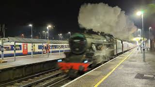 45231 The Sherwood Forester  Stanier Class 5  Woking Station  9th December 2022 [upl. by Blair]