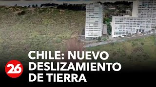 CHILE Nuevo deslizamiento de tierra [upl. by Enawyd860]