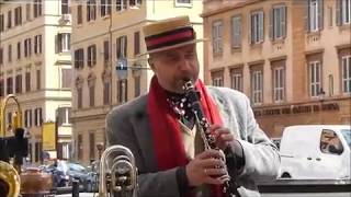 Musica in via Andrea Doria  Roman Barabakh [upl. by Ranchod]