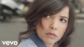 Indila  Dernière Danse Clip Officiel REVIEW [upl. by Nahta250]