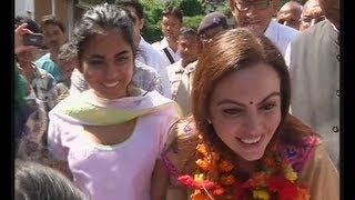 NEETA AMBANI VISIT KEDARNATH ON 27 SEP 2013 [upl. by Keelia664]