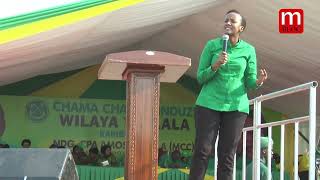 Upendo Peneza Aivua nguo CHADEMA Kwenye MkutanoKuna upigaji na Rushwa ndio maana nimehama [upl. by Collette887]