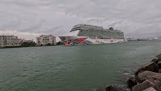 BEAUTIFUL LINER NORWEGIAN JOY LEAVES THE PORT OF MIAMI 🛳️💪 [upl. by Yoshiko]