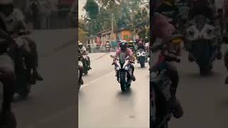 යනවනම් මෙහෙම තමා යන්නෝන 🤟💣vehiclepissobike peradviraltrendingautomobilesl bike [upl. by Tiffy]