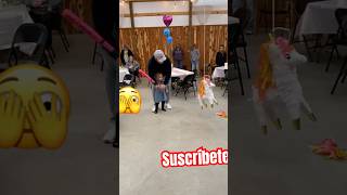 La piñata de cuidado 🤣 shorts pinata comedy humor alfredolarin larin viralvideo youtube [upl. by Melita735]