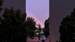 Regenbogen 🌈 neben Haus [upl. by Annoved]