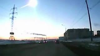 Meteorito es captado en vuelo desde un taxi en Los Urales Rusia [upl. by Gudrun555]