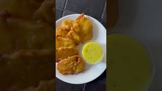 Potato Flitters Bataka Puri with homemade beshan ki kadhi  Bataka na Bhajiyafood suratfoodies [upl. by Eirffej875]