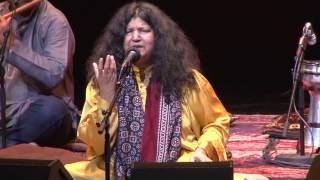 Abida Parveen in concert Yaar ko Hamne ja Baja Dekha [upl. by Rheingold]