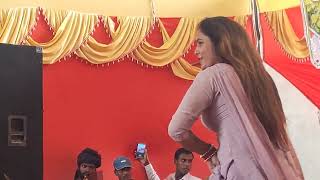 स्टेज तोड धमाका सुमन गोस्वामी धमाकेदार प्रस्तुति  Suman goswami dance स्टेज पर मचा दिया तहलका 2024 [upl. by Eldoree]