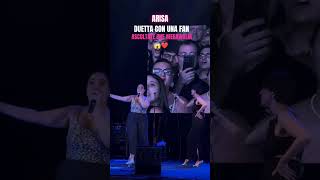 ARISA fa salire sul PALCO una FAN e succede questo🎤 trending viralvideo musica live perte [upl. by Wylie]