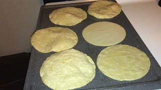 Como hacer Tortillas de maíz para tacos 🌮 Cocina con Leo [upl. by Atteoj]