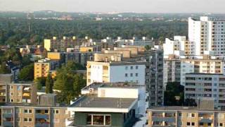 Blick vom Hochhaus über die südliche Gropiusstadt in BerlinNeukölln [upl. by Humbert]