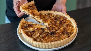 Tarte aux oignons fondants de grandmère avec pâte à tarte salée maison effet feuilleté [upl. by Ennaillek]