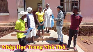 Linh Philip  Mở Ra Trang Mới Cho Cuộc Đời Con Gái Em Beto Khi Được Nhập Học Trong Nhà Thờ [upl. by Cutcliffe569]