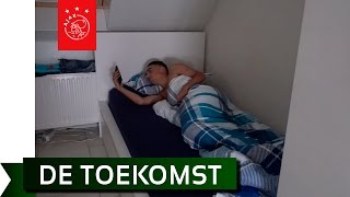 De Toekomst Vlog 2 Het debuut van Nouri [upl. by Wittie]