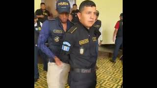 🛑 MASIVA CAPTURA DE POLICÍAS PNC GUATEMALA PERTENECÍAN A UNA BANDA DE TRÁFICO ILEGALES [upl. by Inanuah376]