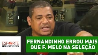 Vampeta Fernandinho errou mais que Felipe Melo na Seleção [upl. by Oiliduab290]