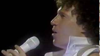 Andy Gibb  An Everlasting Love 1984 Live In Chile  Part I  12 [upl. by Kempe182]