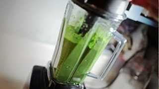 Green Smoothie Recipe  digitalmeals [upl. by Drofnas749]