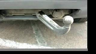 Audi Q7 European Trailer Hitch Automated Stowage [upl. by Anon]