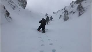 Munro Bagging Schotland Winter  Up the gully [upl. by Anyk]