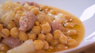 Receta de GARBANZOS con TRIPA DE BACALAO [upl. by Ardnoyek537]