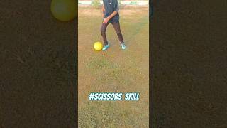 quotMastering the Scissor Elevate Your Football Skillsquot footballskills messi [upl. by Clement]