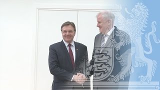 Ministerpräsident Horst Seehofer trifft Landeshauptmann von Tirol Günther Platter  Bayern [upl. by Obola4]