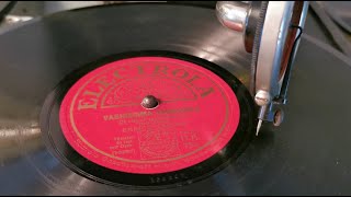 Vaghissima Sembianza  Enrico Caruso  The Windsor De Luxe Portable Gramophone  Electrola 78rpm [upl. by Adeehsar]