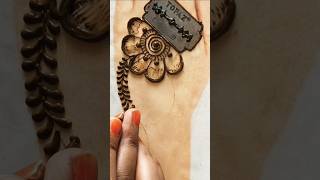 Easy mehndi design using blade 🫶😍shortvideo easy mehndi viralvideo trending [upl. by Knah]