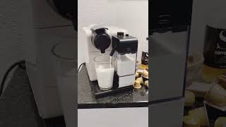 Nespresso Lattissima Touch DeLonghi [upl. by Pega]