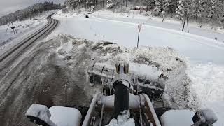 CAT 972M XE Wheel Loader snow removal with diagonal plow Drivex DB 4000 [upl. by Aidnic966]