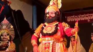 Yakshagana  Bheeshma Vijaya  5  Thandimane as Bheeshma  Pravesha  Suthalu noduthaJansale [upl. by Zetrok56]