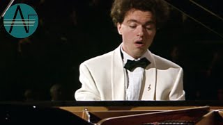 Evgeny Kissin Modest Mussorgski  The Tuileries with Promenade [upl. by Iiette]