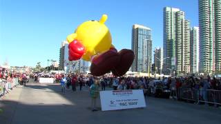 More than 100000 attend San Diego Big Bay Balloon Parade along Harbor Drive [upl. by Fagin]