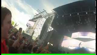 steve aoki longest cake throw hits guy in a wheelchair [upl. by Aurie]