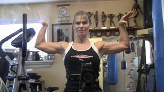 Pec Bouncing amp Arm Flexing Reno Female Bodybuilder Clifta Coulter Perez [upl. by Ahsieka]