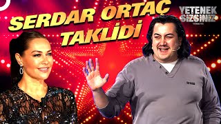 Serdar Ortaç Sanki Sahnede Dedirten Taklit Gösterisi  Yetenek Sizsiniz Türkiye [upl. by Arta689]