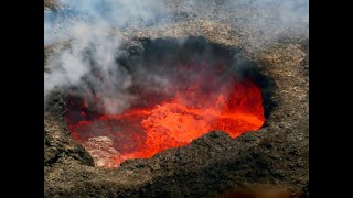 Lava sloshing and spattering in west vent in Halema‘uma‘u crater at Kīlauea volcano [upl. by Nnitsuj]