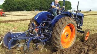 1946 Fordson Major E27N 44 Litre 4Cyl PetrolTVO Tractor 27HP  Ploughing [upl. by Aynat503]