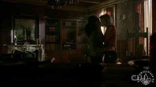 The Originals 4x09 Freya amp Keelin kiss [upl. by Kailey]