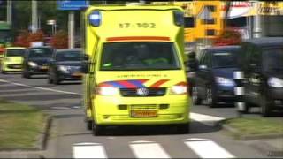 A1 AMBU 17102 601 Med noodsituatie Politieburo Hoogvliet [upl. by Inalaehon655]