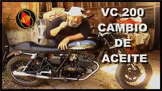 GILERITA VC 200 CAFE RACER SUPER SPORT cambio de aceite [upl. by Necyrb]