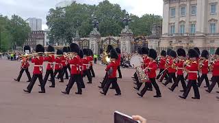 Buckingham Palace relève de la garde 28072023 [upl. by Calida821]