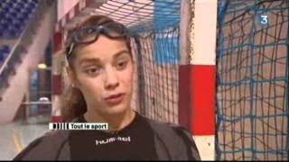 Cléopatre Darleux  Tout le sport  France 3  15112011 [upl. by Tedra]