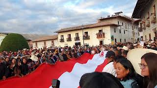 Paseo del gallardete en la Plaza de Armas de Huamachuco [upl. by Ayanahs]