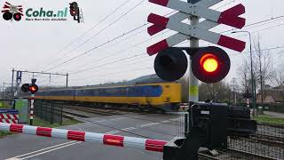 Spoorwegovergang Groenekan 😍4K😍  Dutch railroad crossing [upl. by Racso]