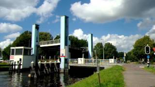 Brugopening Van Ketwich Verschuurbrug Hefbrug Liftbridge Pont Levant Hubbrücke Groningen [upl. by Koal]